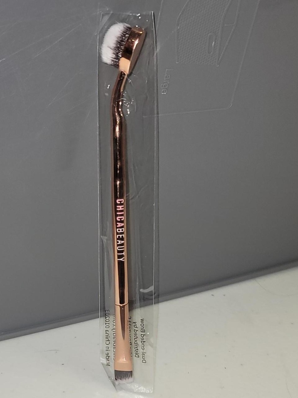 BRAND NEW Rose Gold Double-Dual-Ended Angled Eyeshadow & Brow Brush Liner Chica